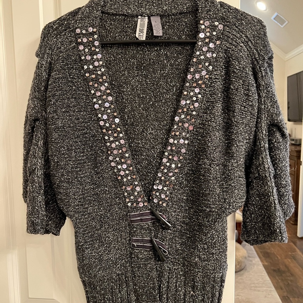 BKE Sweater Large